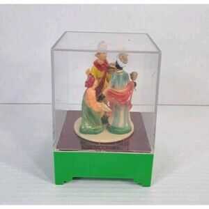 1973 Rotating Christmas Music Box Three Kings Silent Night Hong Kong Wise Men